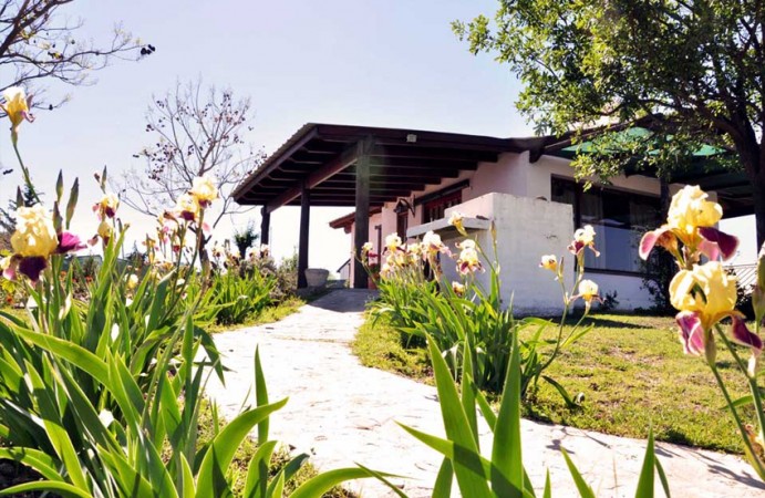 COMPLEJO DE CABAÑAS EN EMBALSE - CALAMUCHITA