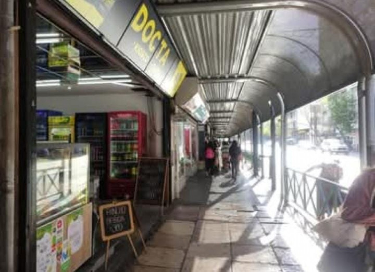 Centro Colon 145 Entre Gral Paz y Rivera Indarte 164 m de Superficie