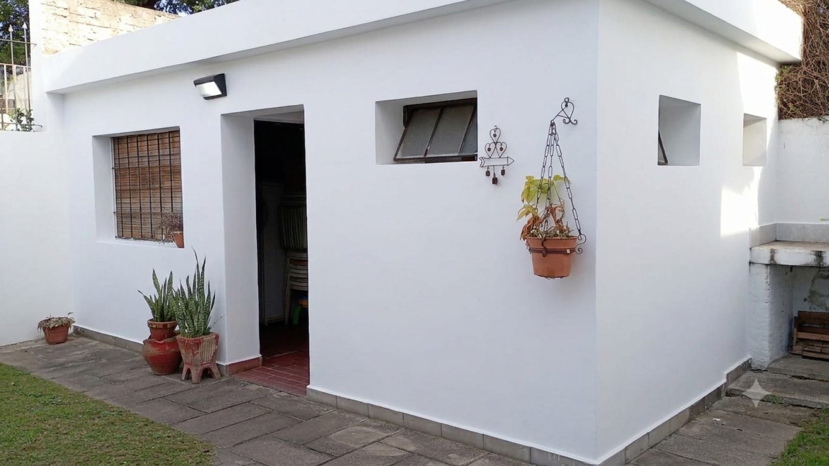 Bajo Palermo a metros de Parque de las Naciones casa 3 dormitorios mas departamento de servicio