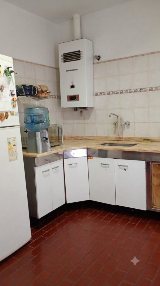 Bajo Palermo a metros de Parque de las Naciones casa 3 dormitorios mas departamento de servicio
